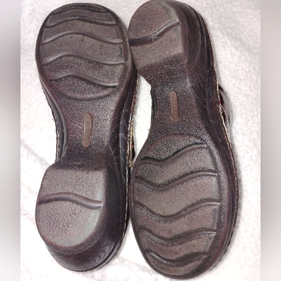 Nurse Mates pillowtop shoes. Burgundy, 9 1/2 M. - Picture 5 of 5